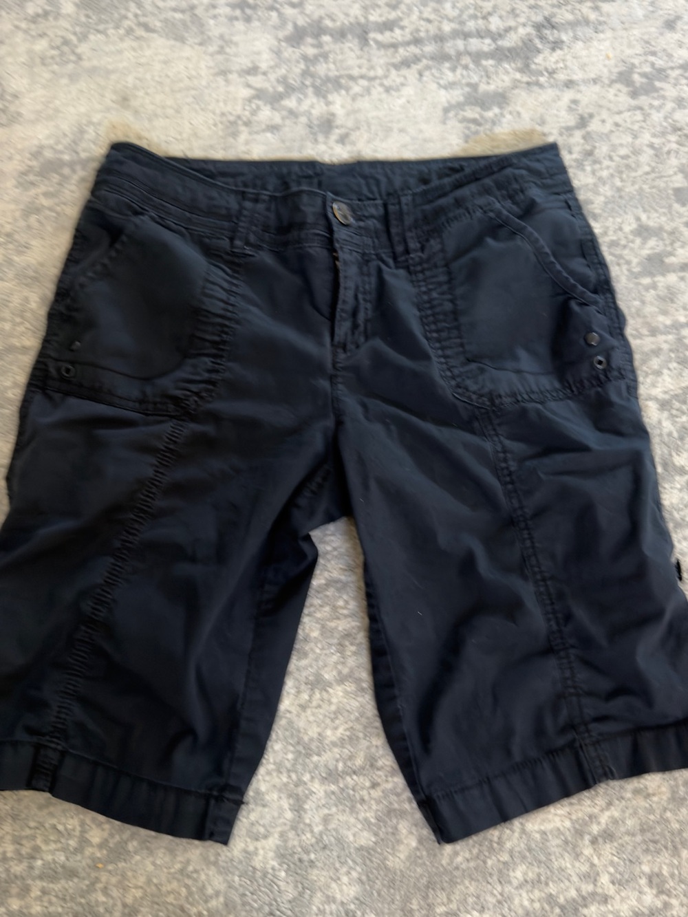 Y2K Black Capris